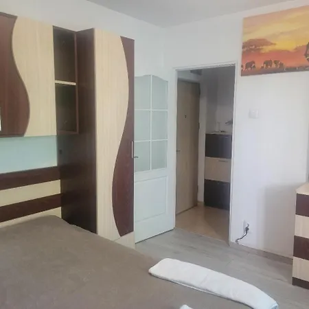 Lovely Studio.furnitured, 15min To Center * Bucarest